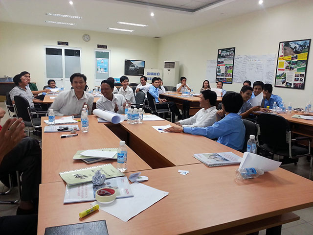 Kỹ năng bán hàng & chăm sóc Khách Hàng chuyên nghiệp - ISUZU (25 & 26.09.2014)